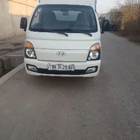 Kia Bongo 2013