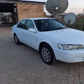 Toyota Camry 1999