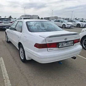 Toyota Camry 2000