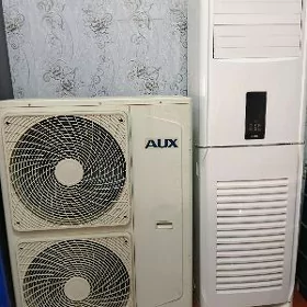 Aux