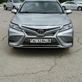 Toyota Camry 2020
