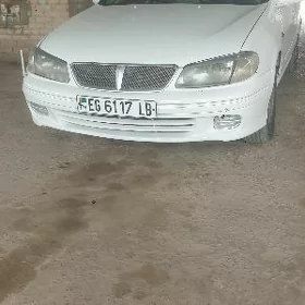 Nissan Sunny 2001