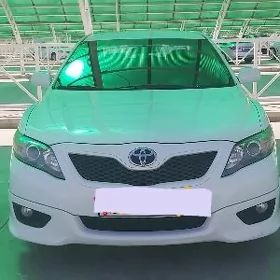 Toyota Camry 2010