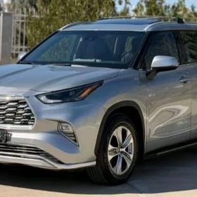 Toyota Highlander 2021