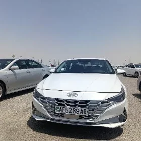 Hyundai Elantra 2021