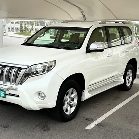Toyota Land Cruiser Prado 2013