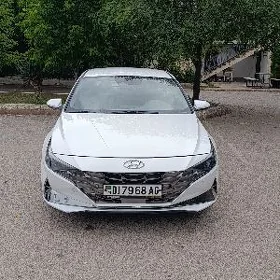 Hyundai Elantra 2021
