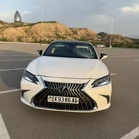 Lexus ES 350 2023