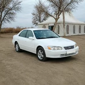 Toyota Camry 2001