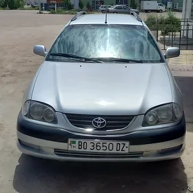 Toyota Avensis 2001