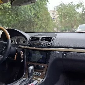 Mercedes-Benz E-Class 2003