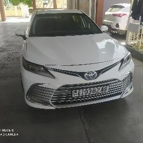 Toyota Camry 2022