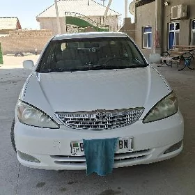 Toyota Camry 2004