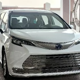 Toyota Sienna 2021