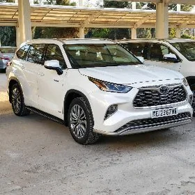 Toyota Highlander Hybrid 2021