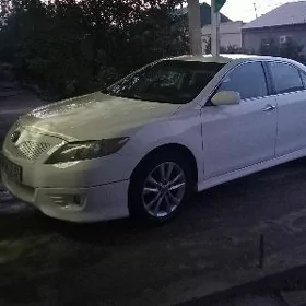 Toyota Camry 2010