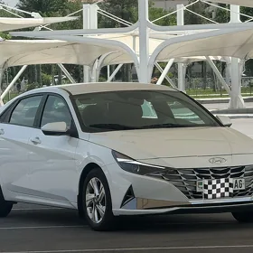 Hyundai Elantra 2022