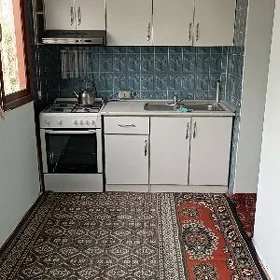 10 мкрн 1в2х комн 2 эт