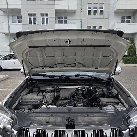Toyota Land Cruiser Prado 2014