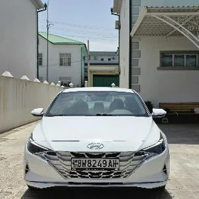 Hyundai Elantra 2023