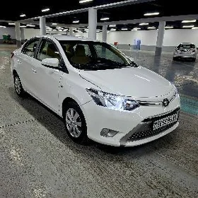 Toyota Yaris 2014