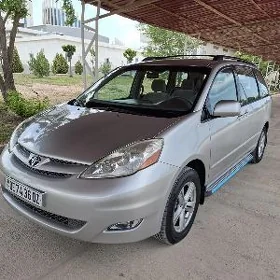 Toyota Sienna 2007