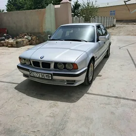 BMW E34 1990