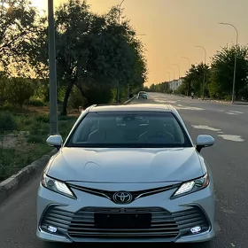 Toyota Camry 2020