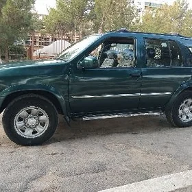 Nissan Pathfinder 1997
