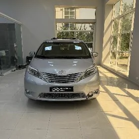 Toyota Sienna 2017
