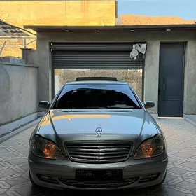 Mercedes-Benz S-Class 2004