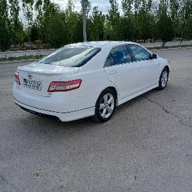 Toyota Camry 2011