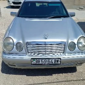 Mercedes-Benz 230E 1996