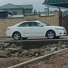 Toyota Camry 2011