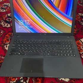 Noutbuk Asus