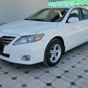 Toyota Camry 2011