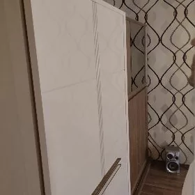 продам шифоньер.