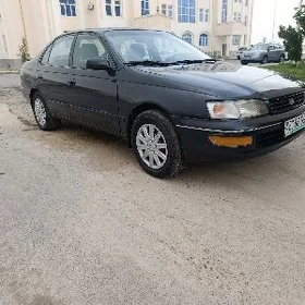 Toyota Corona 1995