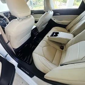 Toyota Avalon 2020