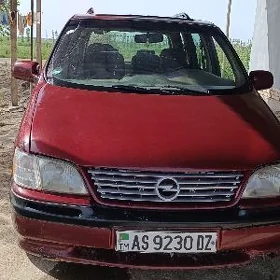 Opel Sintra 1999
