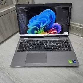 Dell 3571 i9-12 16/512 NVIDIA