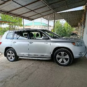 Toyota Highlander 2010