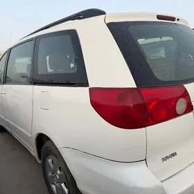 Toyota Sienna 2006