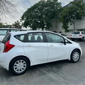 Nissan Versa Note 2013
