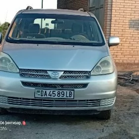 Toyota Sienna 2005