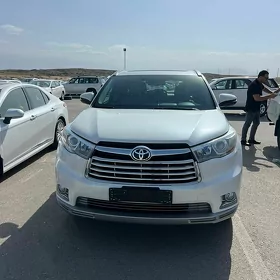 Toyota Highlander 2016