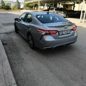 Toyota Camry 2020