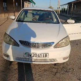 Toyota Camry 2004