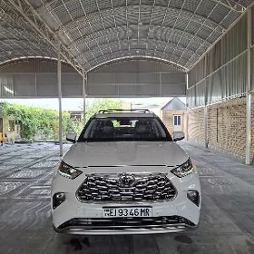 Toyota Highlander 2022