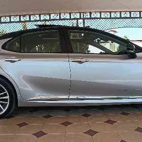 Toyota Camry 2020